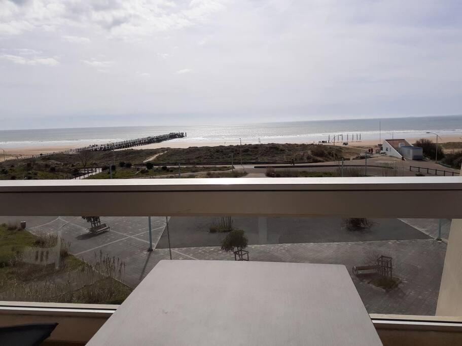 Appartement Vue Mer 4 Personnes Les Bains Exterior foto